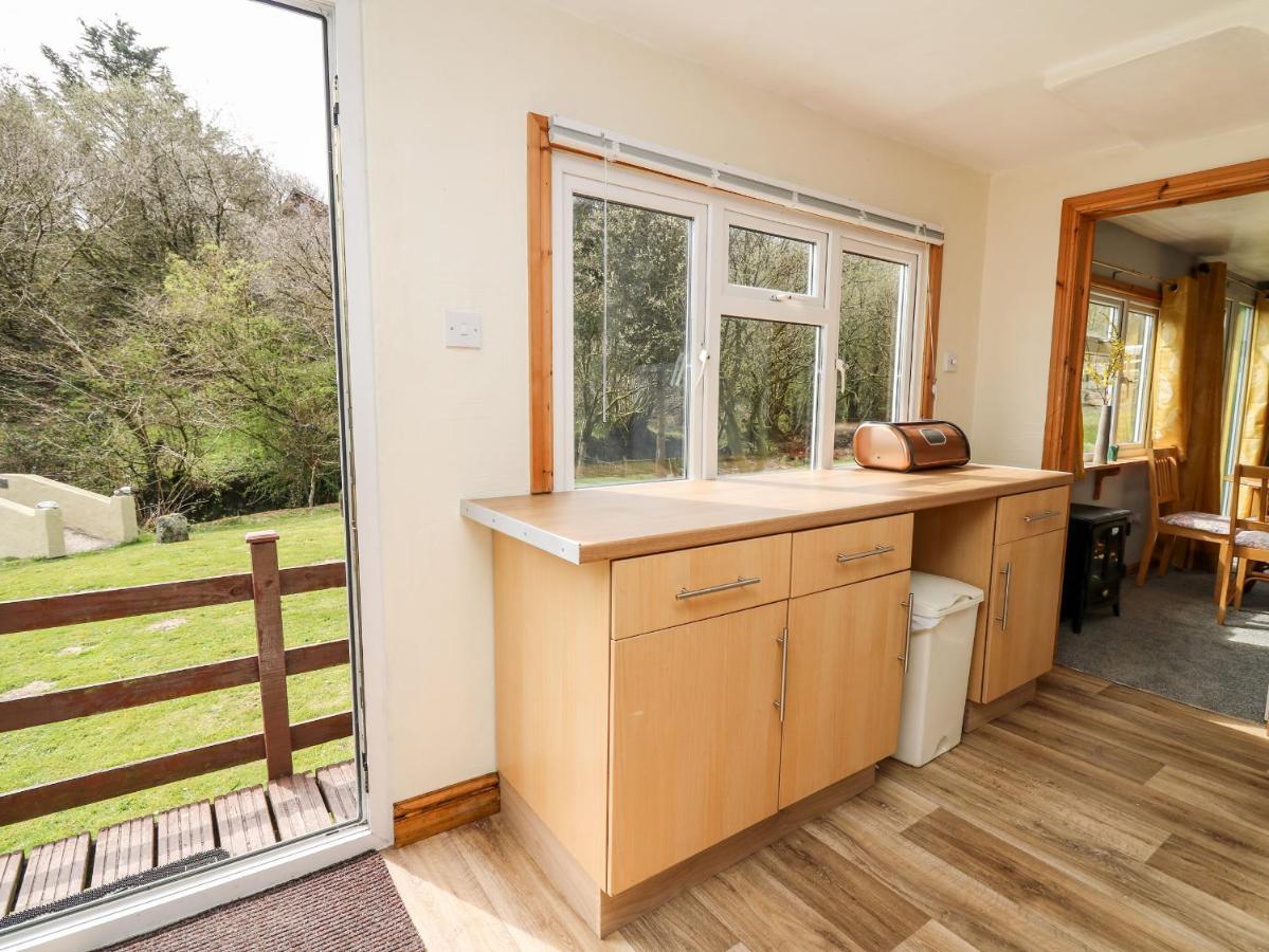 The Hen Pen Villa Llanfyrnach ภายนอก รูปภาพ