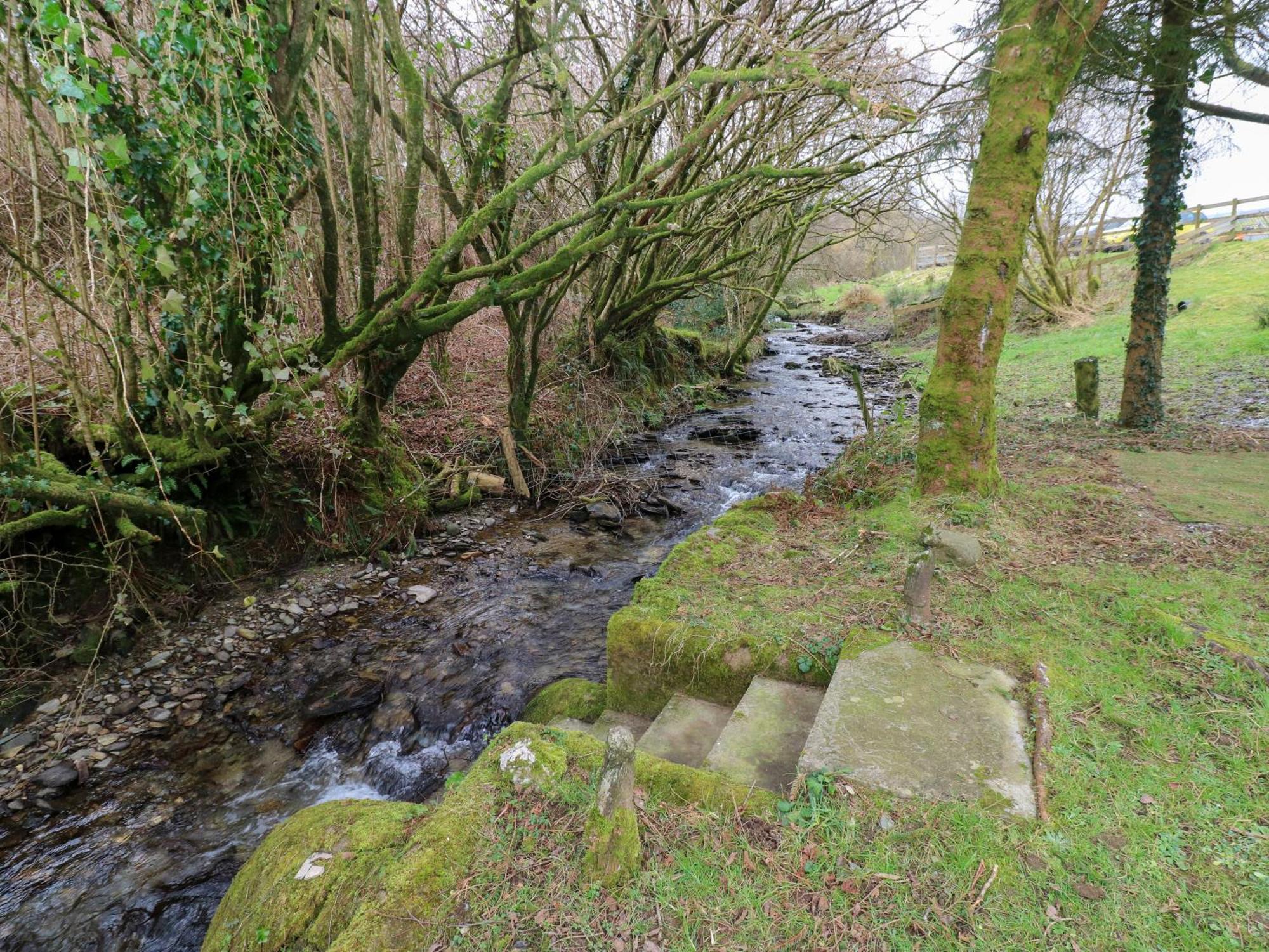 The Hen Pen Villa Llanfyrnach ภายนอก รูปภาพ